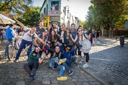 grupo de fotografos en la boca